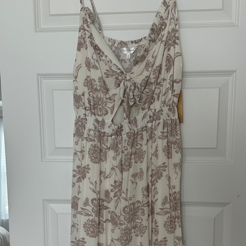 Women’s Floral Maxi Dress in Cream and Taupe Large - Picture 5 of 7
